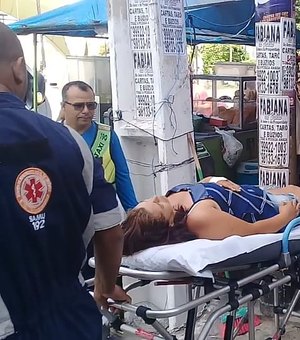 Mulher sofre mal súbito e desmaia no centro de Arapiraca