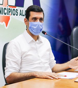 Presidente da AMA pede rigor no cumprimento dos planos de vacinação em Alagoas