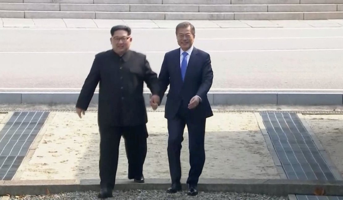 Kim e Moon falam sobre desnuclearização e finalizam declaração conjunta