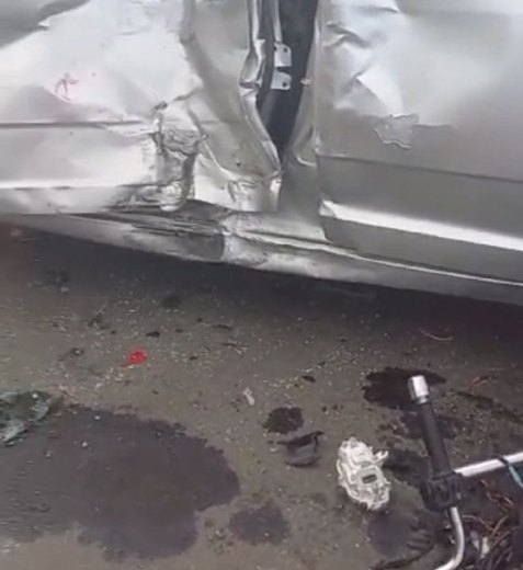 [Vídeo] Colisão entre motocicleta e carro de passeio deixa feridos e trânsito lento na AL 220, em Arapiraca