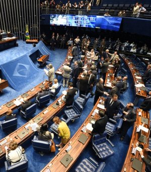 Comissão do Senado aprova reajustes para servidores públicos civis e militares