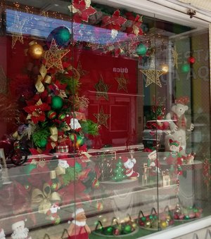 Natal repetido: falta de produtos faz decoração ser a mesma do ano passado