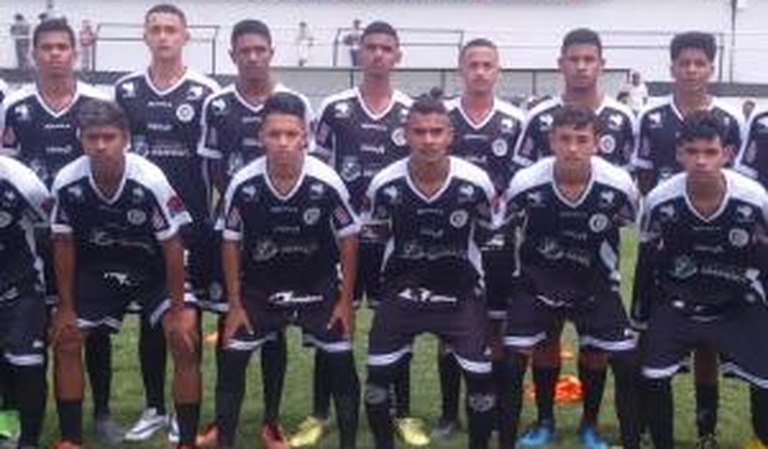 ASA conta com cinco jogadores das categorias de base no elenco profissional