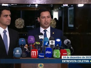 Presidente do Senado, Rodrigo Cunha, e prefeito JHC discutem colapso da mina 18 em entrevista coletiva