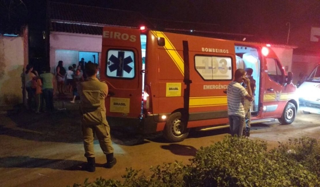 Noite sangrenta: Menor é baleado e morre na cozinha tentando escapar