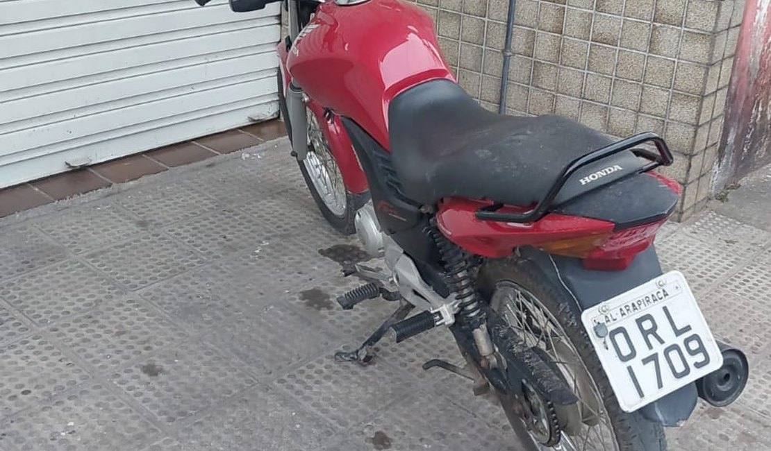Mulher tem moto furtada durante festa, na Zona Rural de São Sebastião