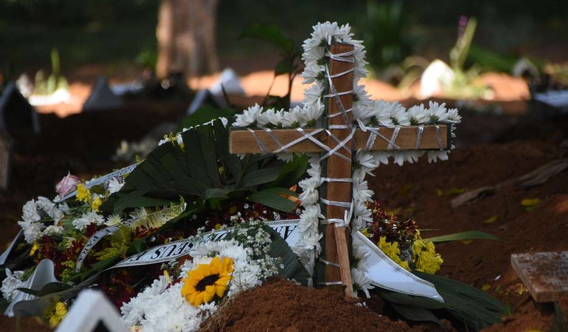 Covid: 3ª onda deve acelerar mortes nas próximas semanas