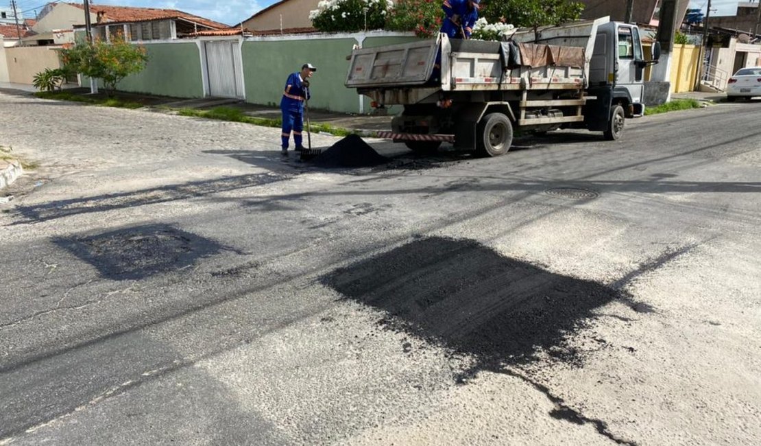 Tabuleiro, Prado, Jacarecica, São Jorge e Poço recebem melhorias no asfalto