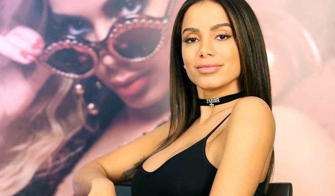 Anitta posta vídeo chorando muito ao falar com 'novo' irmão pela 1ª vez
