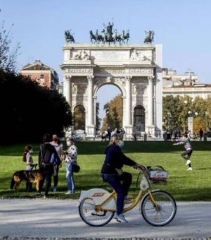 Médicos cobram novo lockdown nacional na Itália