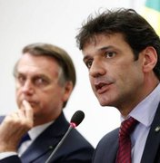 Ministro do Turismo acusa Ramos de traição e de querer dar pasta ao Centrão
