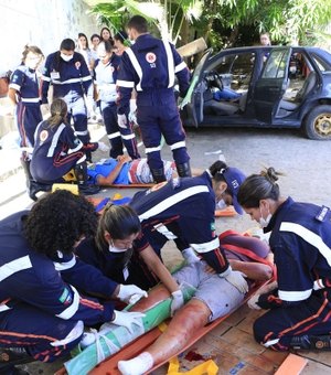 Enfermeiros do Samu recebem treinamento sobre atendimento pré-hospitalar