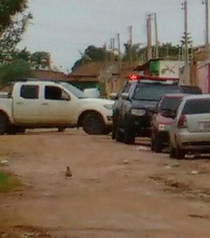 [Vídeo] Bairro de Arapiraca é ocupado por determinação da Secretaria de Segurança Pública