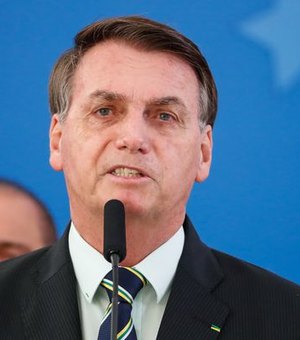 Bolsonaro quer cloroquina para pacientes com sintomas leves