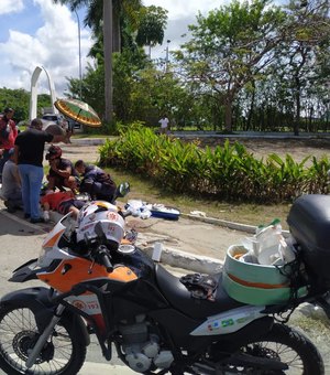 Colisão entre carro e moto deixa homem de 29 anos ferido no bairro do Canaã, em Maceió