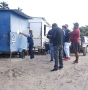 Fiscalização interdita todas barracas irregulares na Praia de Antunes