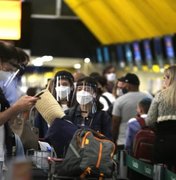 Turismo da vacina: brasileiros marcam viagens em busca de imunização