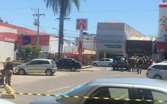 Criminosos fazem reféns em agência bancária na Bahia