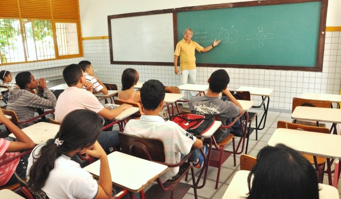 Cerca de 25% dos adolescentes alagoanos estão fora da sala de aula