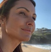 Patrícia Poeta de 'Cara lavada' na praia: 'sem make, mas com filtro solar'