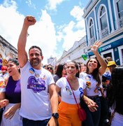 FORÇA FEMININA: Milhares de mulheres caminham em apoio à reeleição de Paulo Dantas