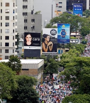 Argentina pede garantias para ir à Venezuela em meio à crise no país