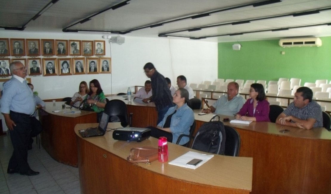Rogério Teófilo se reúne com vereadores de Arapiraca pela segunda vez em menos de 30 dias