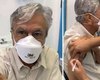 Caetano Veloso é vacinado contra covid-19 e celebra: 'Chegou a data'