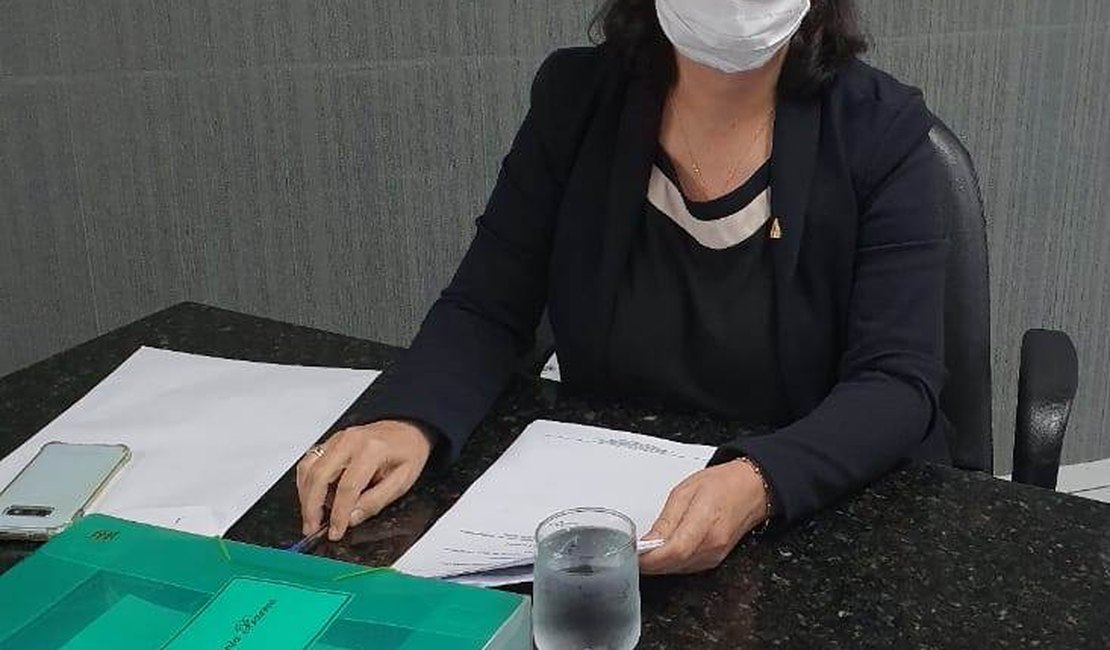 Gilvania Barros solicita à Prefeitura implantação de Casa Abrigo da Mulher em Arapiraca