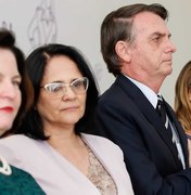 Bolsonaro diz que cada uma das duas ministras vale por 10 homens