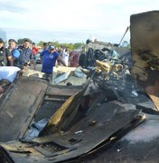 Carro forte é explodido no interior do Ceará e bandidos levam dois malotes de dinheiro