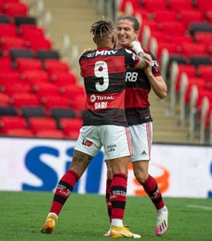 Com dois gols de Gabigol, Flamengo goleia o Santos no Maracanã