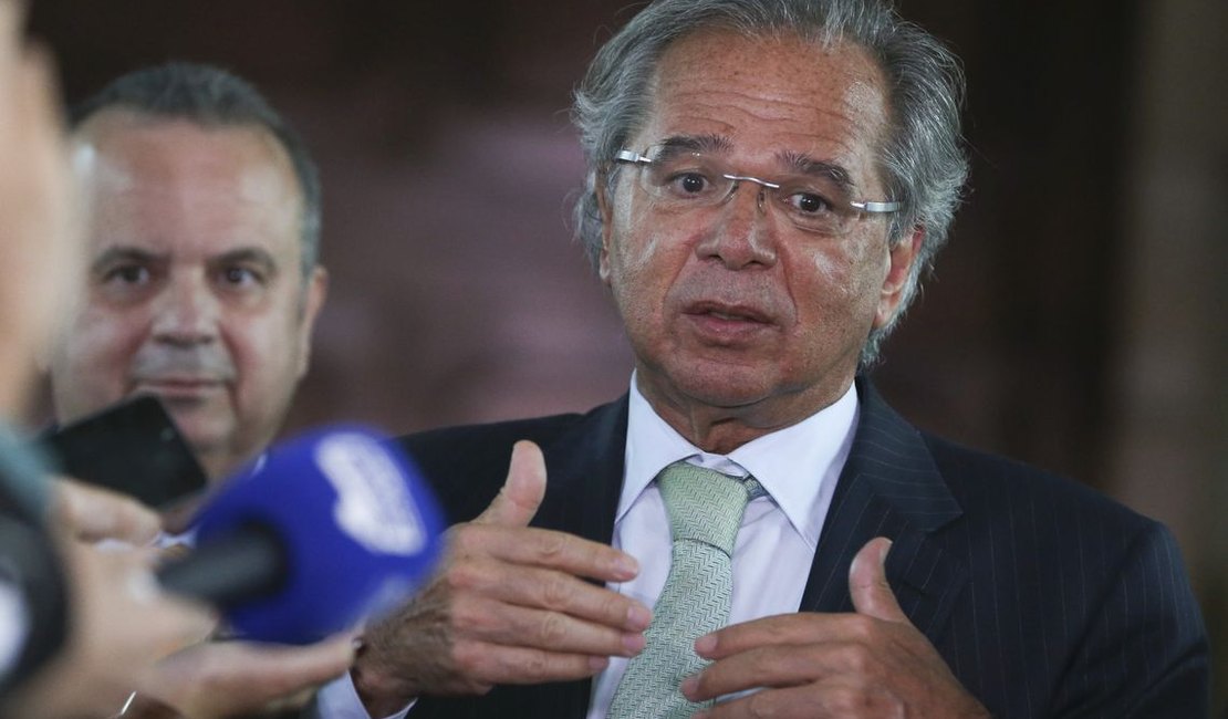 Governo enviará pacto federativo na próxima semana, diz Guedes