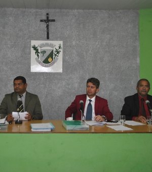 Câmara e assessores técnicos da Prefeitura de Arapiraca se reúnem para discutir orçamento 2017