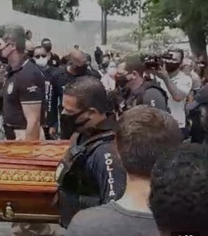 Durante enterro de agente da Polícia Civil, entidade fala em execução