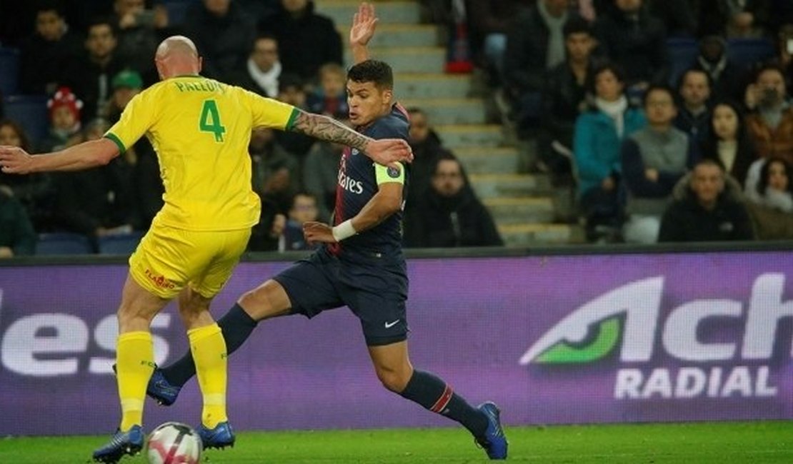 Thiago Silva tem casa roubada em Paris durante jogo contra o Nantes
