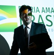 Datafolha: 64% acham que Bolsonaro errou ao demitir Mandetta