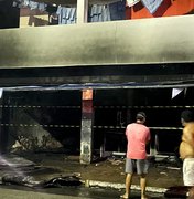 Incêndio destrói oficina de motos em Japaratinga
