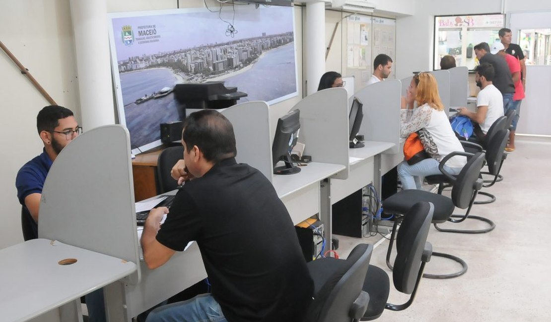 Sine Maceió faz seleção para operador de telemarketing