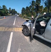 Condutora não observa lombada e provoca acidente em Japaratinga