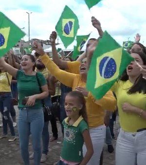 [Vídeo] Manifestação com carreata marca apoio a Bolsonaro em Arapiraca