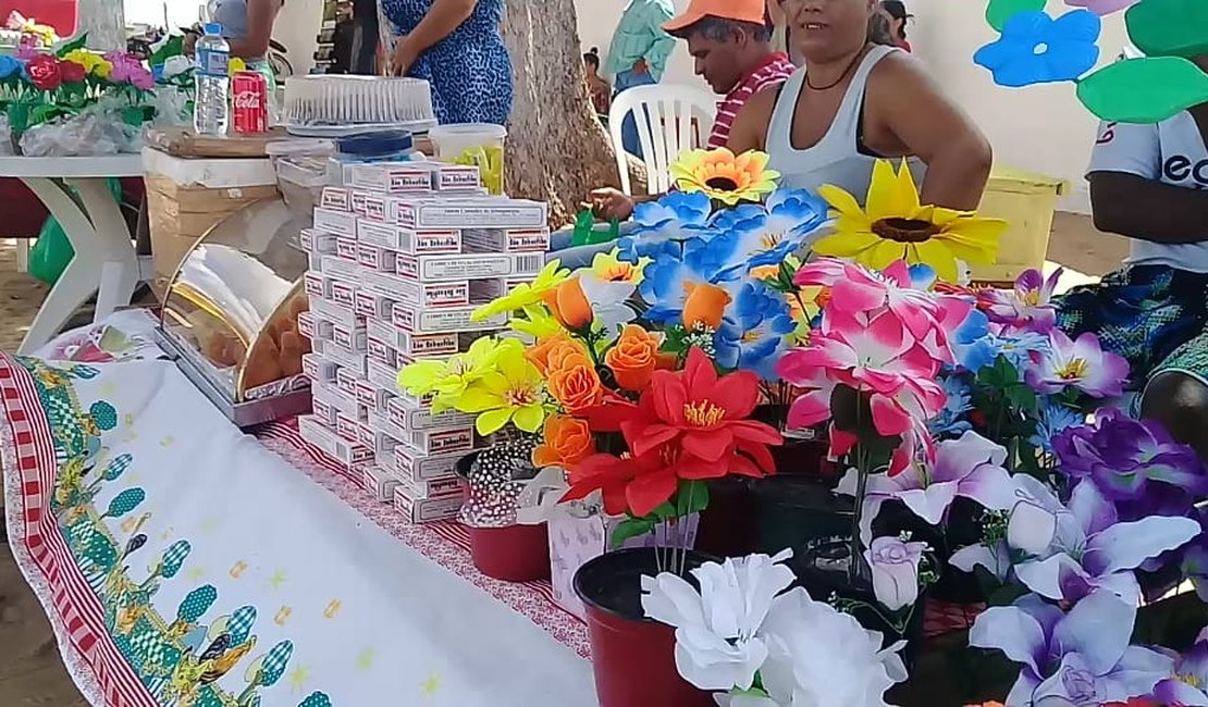 Comerciantes aproveitam Feriado de Finados para ter renda extra em Arapiraca