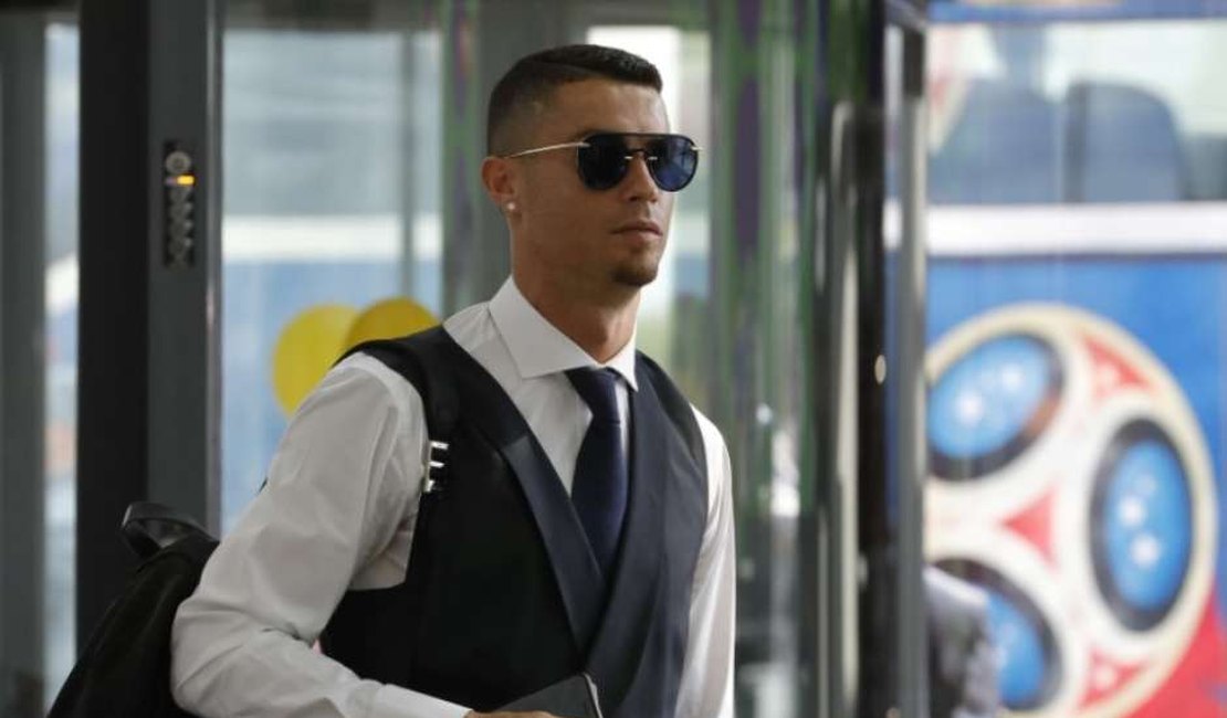 Cristiano Ronaldo deixa gorjeta de R$ 90 mil em hotel na Grécia