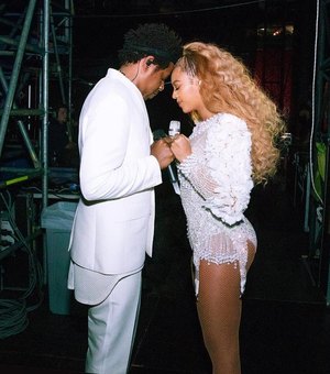 Homem invade palco de Beyoncé e Jay-Z em Atlanta