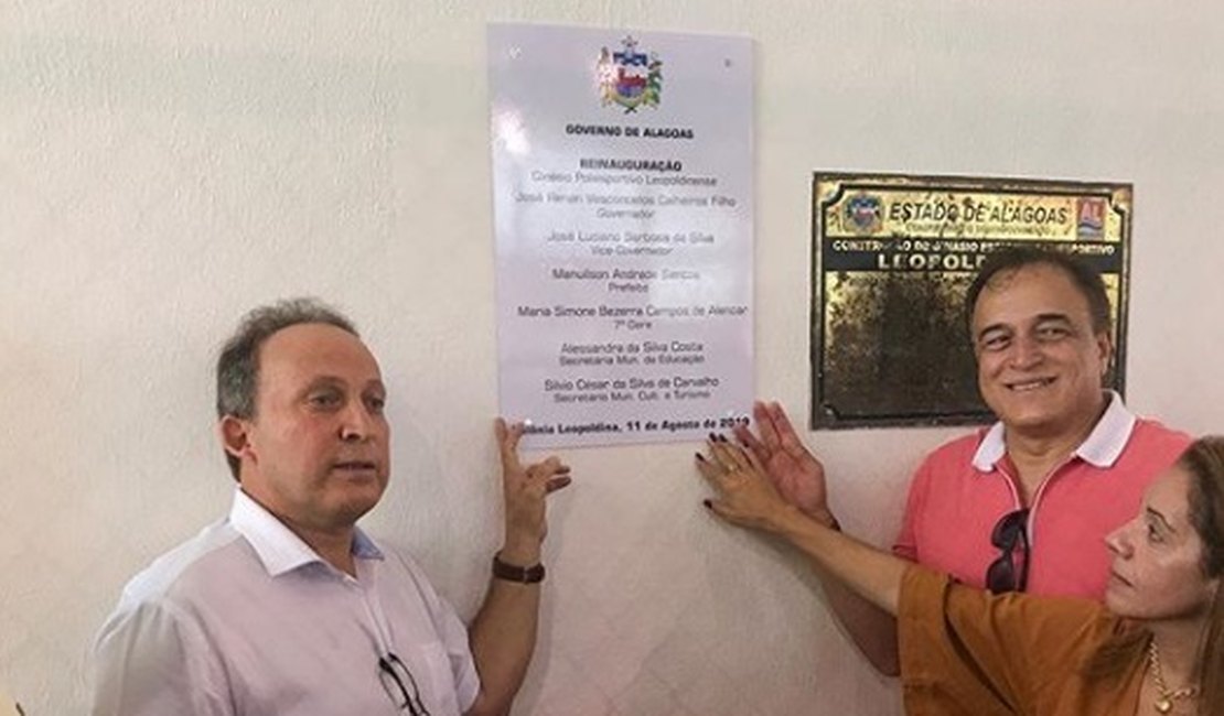 Prefeito de Colônia Leopoldina inaugura ginásio do Estado sem obra ser concluída