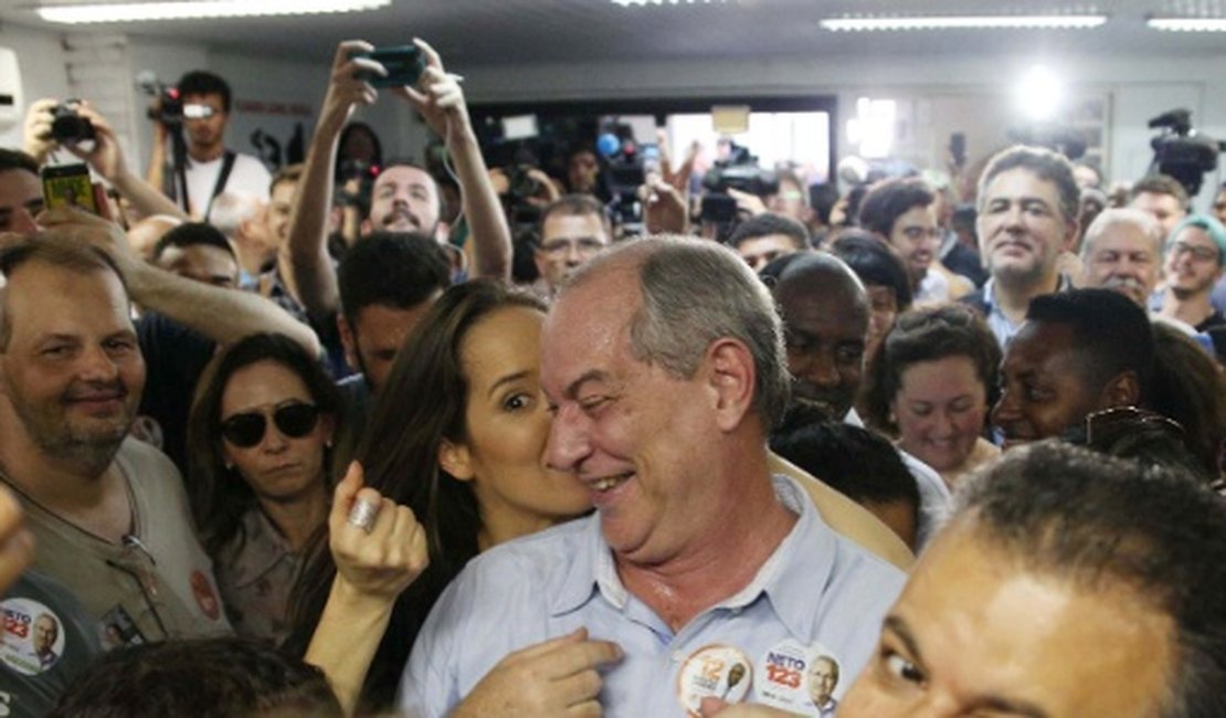 Ciro diz que aceitaria encabeçar chapa de união com Alckmin e Marina