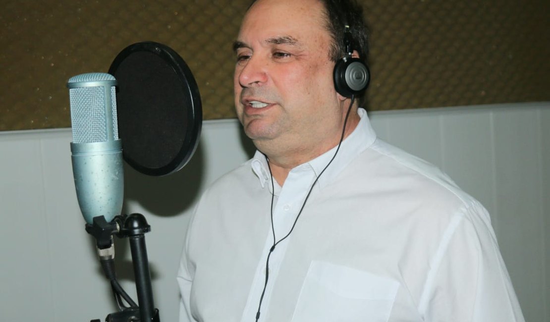 Luciano Barbosa, candidato a prefeito de Arapiraca, inicia gravação para o guia eleitoral