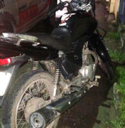 Adolescentes são apreendidos com motocicleta roubada em Messias