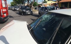 Acidente deixa trânsito complicado na Avenida Amélia Rosa