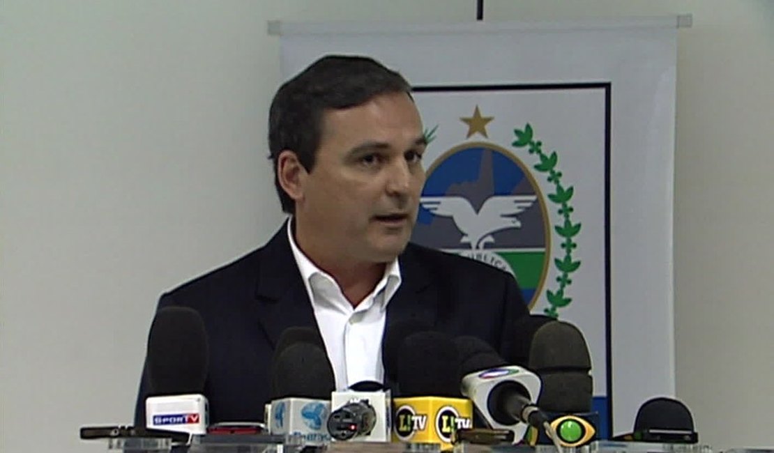 Polícia Federal prende ex-chefe da Casa Civil do governo Cabral